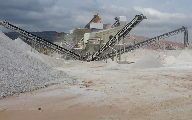 100 tph de trituración de piedra caliza y línea de fabricación de arena en Sichuan